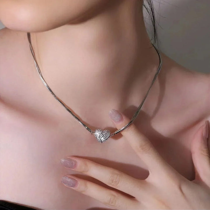 Ellie - Magnetic Heart Necklace