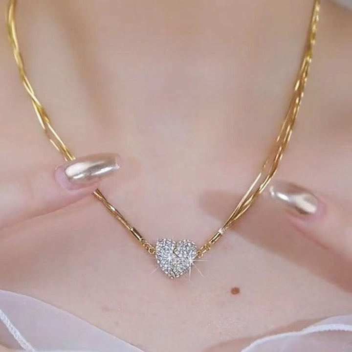 Ellie - Magnetic Heart Necklace