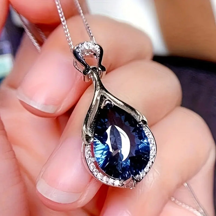 Alindra - Midnight Teardrop Necklace