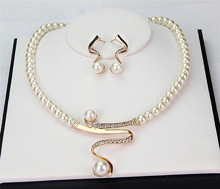 Perry - Timeless Pearl Cascade Set