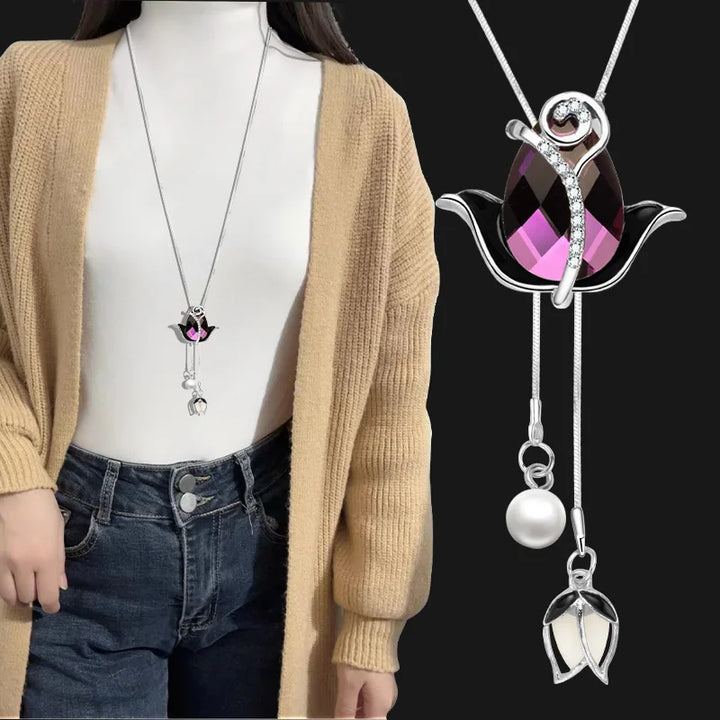 Shayla - Elegant Flower Necklace