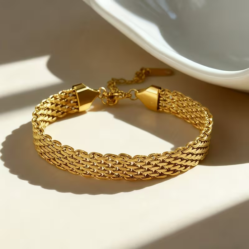 Yera - Elegant Classy Bracelet