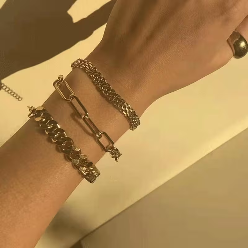 Yera - Elegant Classy Bracelet