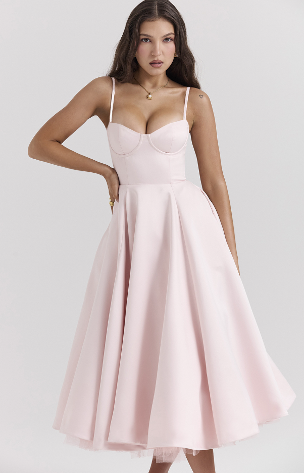 Alma - Classic Elegance Dress